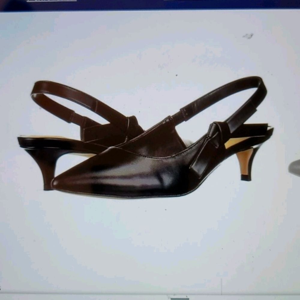 Nannete lepore pointed toe sling shoes 9.5